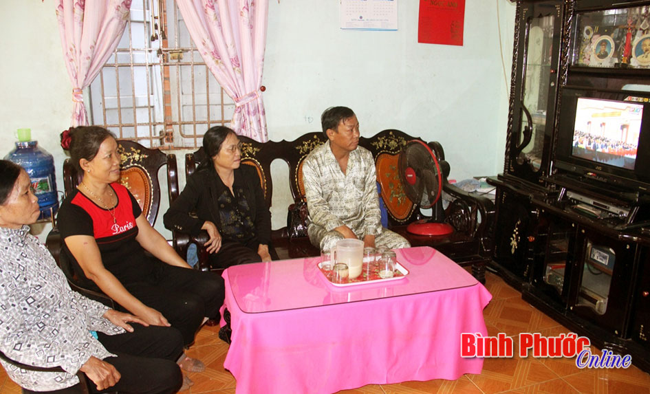 Người d&acirc;n B&igrave;nh Phước hướng về Đại hội Đảng bộ tỉnh