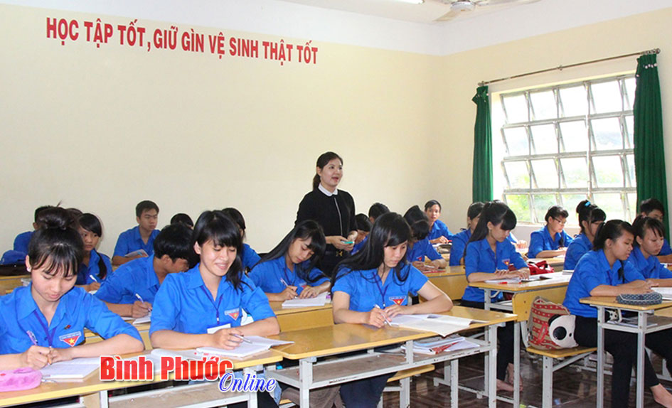 Trường THPT Đồng Phú: Đổi mới phương pháp dạy và học giúp học sinh phát triển toàn diện