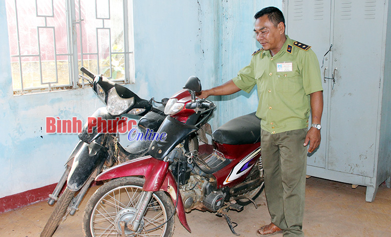 B&ugrave; Đốp: Bu&ocirc;n lậu n&oacute;ng l&ecirc;n từng ng&agrave;y