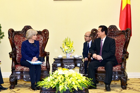 Thủ tướng tiếp Chủ tịch Ủy ban Đối ngoại Quốc hội Ph&aacute;p