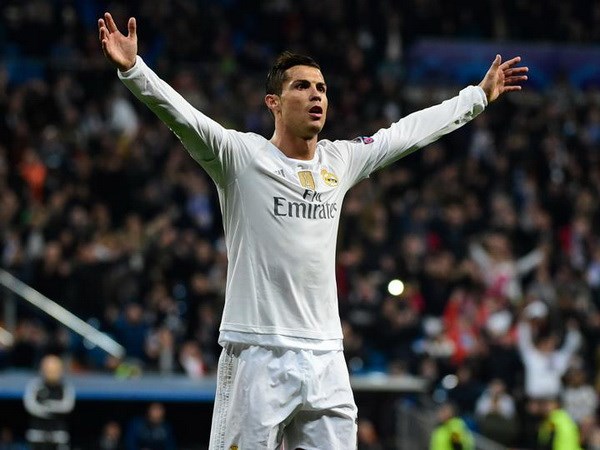 Cristiano Ronaldo lập hàng loạt kỷ lục mới ở Champions League