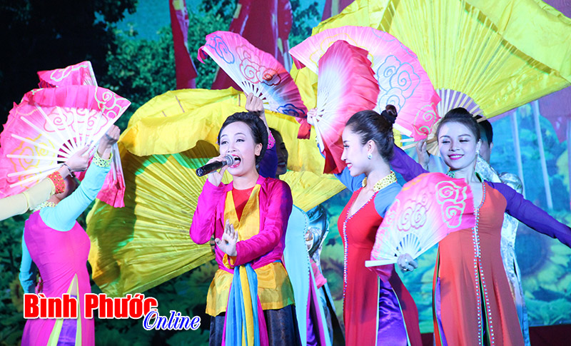 Chương tr&igrave;nh nghệ thuật ch&agrave;o mừng Đại hội Đảng bộ tỉnh lần thứ X, nhiệm kỳ 2015-2020