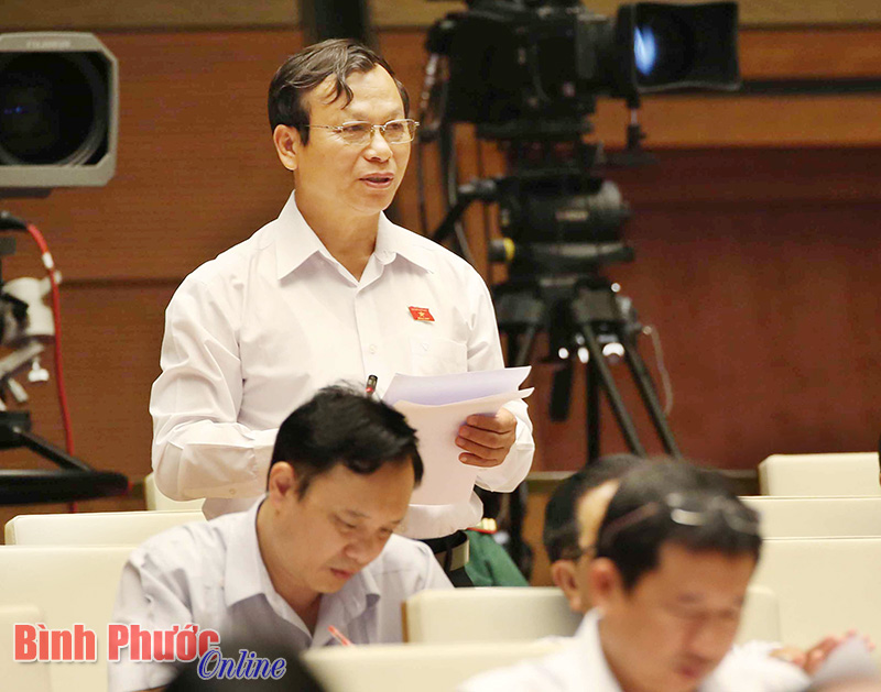 Đại biểu B&ugrave;i Mạnh H&ugrave;ng: Luật Tố tụng h&agrave;nh ch&iacute;nh phải v&agrave;o được cuộc sống