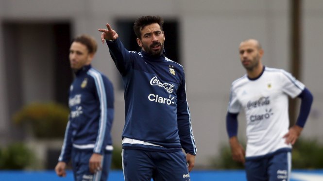 Không Messi, Argentina khó cản Brazil