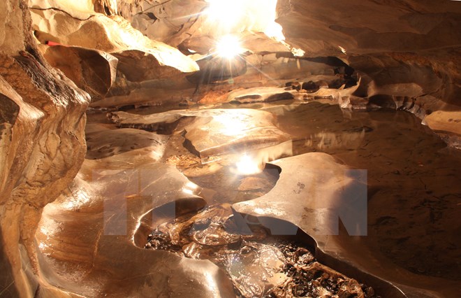 Cao Bằng: Động Dơi đ&oacute;n bằng c&ocirc;ng nhận Di t&iacute;ch cấp Quốc gia