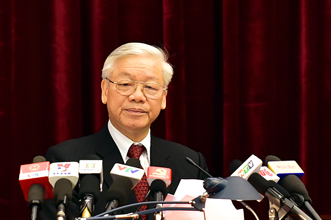 Thảo luận, xem x&eacute;t th&ocirc;ng qua 2 B&aacute;o c&aacute;o ch&iacute;nh trị quan trọng tr&igrave;nh Đại hội XII của Đảng