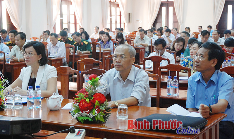 Hội nghị b&aacute;o c&aacute;o vi&ecirc;n th&aacute;ng 10-2015