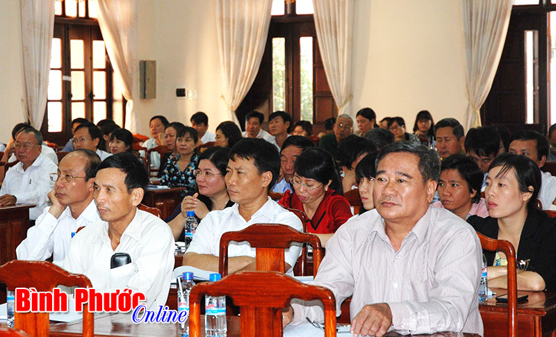 Hội nghị b&aacute;o c&aacute;o vi&ecirc;n th&aacute;ng 12-2015