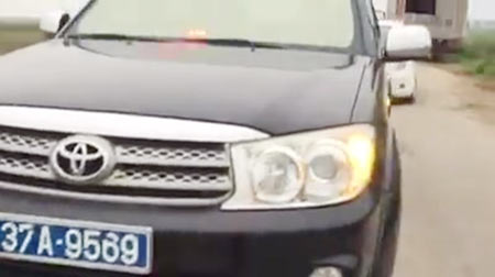 Sử dụng xe công sai quy định, một lái xe Sở GT-VT Nghệ An bị đình chỉ công tác 