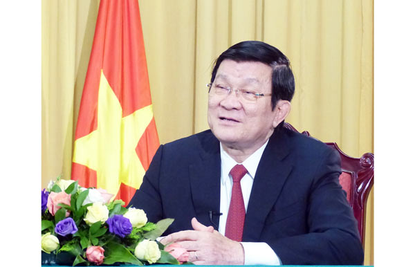 Chủ tịch nước Trương Tấn Sang trả lời phỏng vấn báo chí đầu năm mới 2016: Trên dưới đồng lòng, vượt qua thử thách, đưa đất nước đi lên