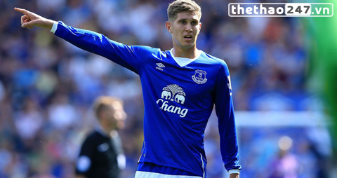 Duyệt chi đậm, MU sắp có hậu vệ trẻ của Everton