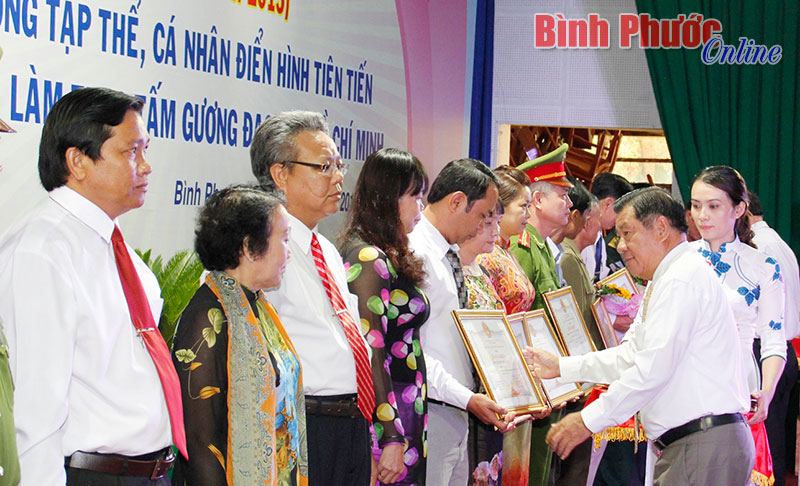 Kết quả thực hiện Chỉ thị 03-CT/TW ở Đảng ủy Khối d&acirc;n ch&iacute;nh đảng