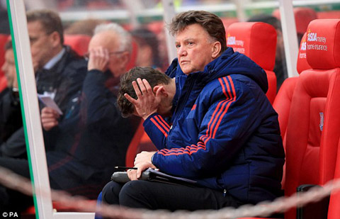 Điểm tin thể thao sáng 27-12: HLV Van Gaal tiếp bước Mourinho