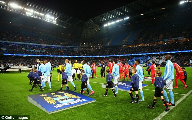 Man City có nguy cơ bị phạt vì hành vi la ó của cổ động viên