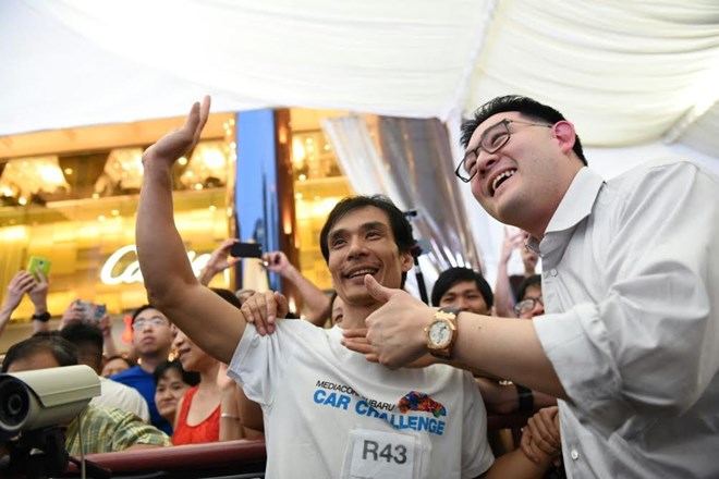 Đại diện Việt Nam chiến thắng cuộc thi “sờ” xe ở Singapore