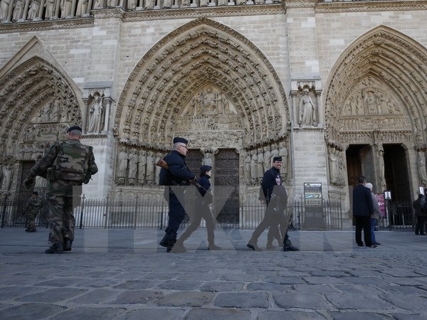 Vụ tấn công khủng bố ở Pháp: Xuất hiện kẻ tấn công thứ 9