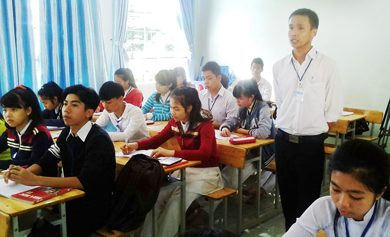 Thầy Nguyễn Văn Út - Giáo viên trẻ yêu nghề