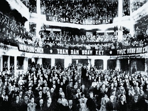 Dấu ấn phi&ecirc;n trả lời chất vấn của Chủ tịch Hồ Ch&iacute; Minh tại Quốc hội kh&oacute;a I