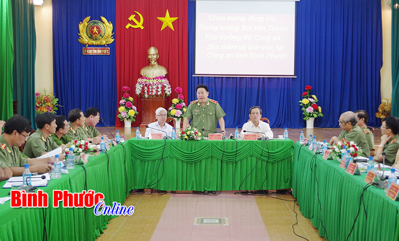 Thứ trưởng Bùi Văn Thành ki&ecirc;̉m tra c&ocirc;ng tác h&acirc;̣u c&acirc;̀n tại C&ocirc;ng an B&igrave;nh Phước