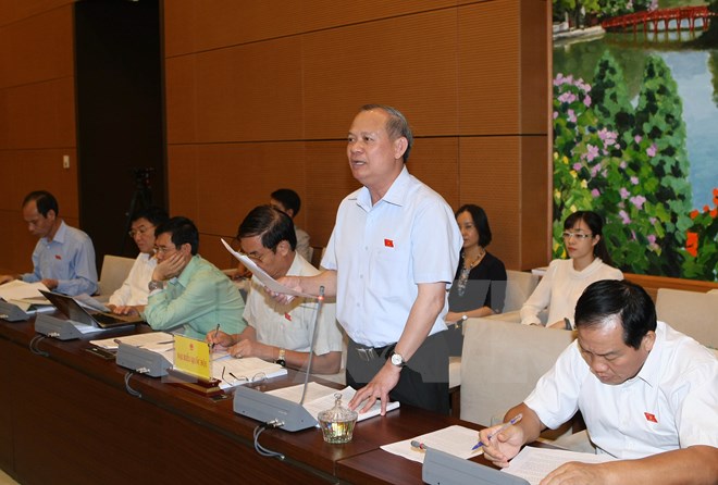 Đề xuất mở rộng thẩm quyền gi&aacute;m s&aacute;t của đại biểu Quốc hội