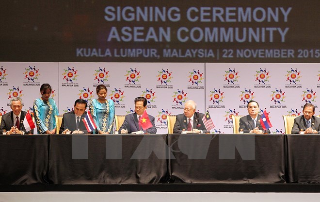 Bước ngoặt lịch sử trong qu&aacute; tr&igrave;nh ph&aacute;t triển của ASEAN