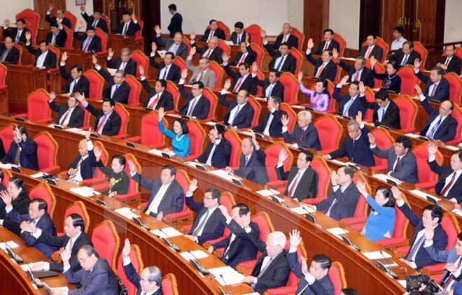 Bộ Ch&iacute;nh trị tr&igrave;nh kết quả giới thiệu nh&acirc;n sự BCH kh&oacute;a XII