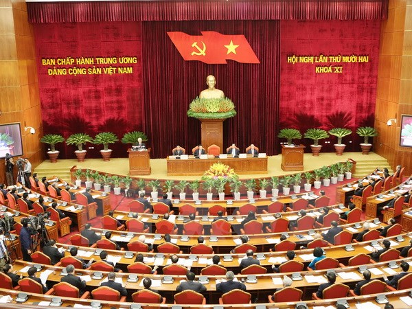 Ng&agrave;y l&agrave;m việc đầu ti&ecirc;n Hội nghị lần thứ 12 Ban Chấp h&agrave;nh TW Đảng