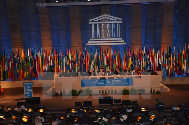 Việt Nam tr&uacute;ng cử Hội đồng chấp h&agrave;nh UNESCO nhiệm kỳ 2015-2019