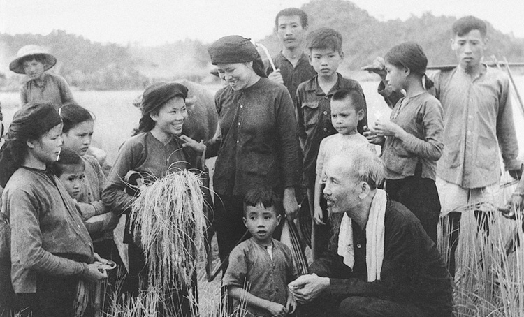 Tư tưởng Hồ Ch&iacute; Minh về phương ph&aacute;p tiến h&agrave;nh c&ocirc;ng t&aacute;c d&acirc;n vận