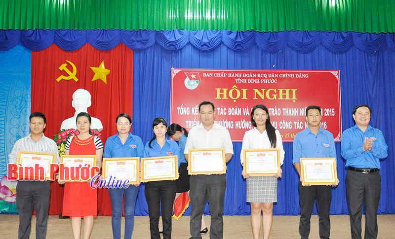 Tuyên dương 27 tập thể, cá nhân điển hình trong phong trào đoàn