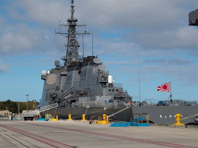 Nhật triển khai 2 khu trục hạm để đánh chặn tên lửa của Triều Tiên