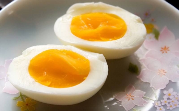 Dù có bổ đến mấy, một số người tuyệt đối "không nên" ăn trứng