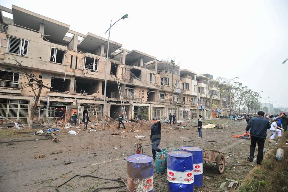 Hiện trường kinh hoàng vụ nổ lớn tại Văn Phú-Hà Đông