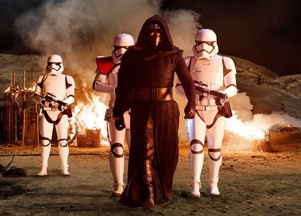 Sức hút của "Star Wars: The Force Awakens" vẫn chưa suy giảm