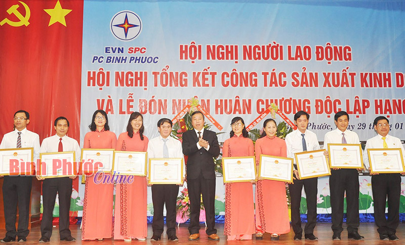 Ng&agrave;nh điện lực tỉnh: 22 s&aacute;ng kiến cải tiến kỹ thuật được ứng dụng