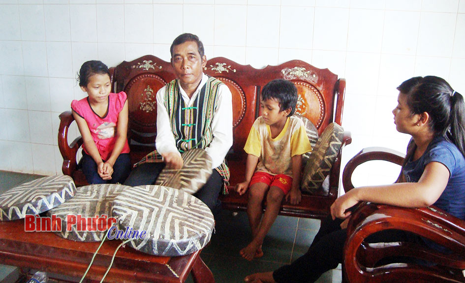 Gương sáng già làng Điểu Gô