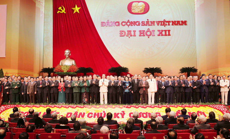 Danh s&aacute;ch 19 đồng ch&iacute; Ủy vi&ecirc;n Bộ Ch&iacute;nh trị v&agrave; Ban B&iacute; thư kh&oacute;a XII