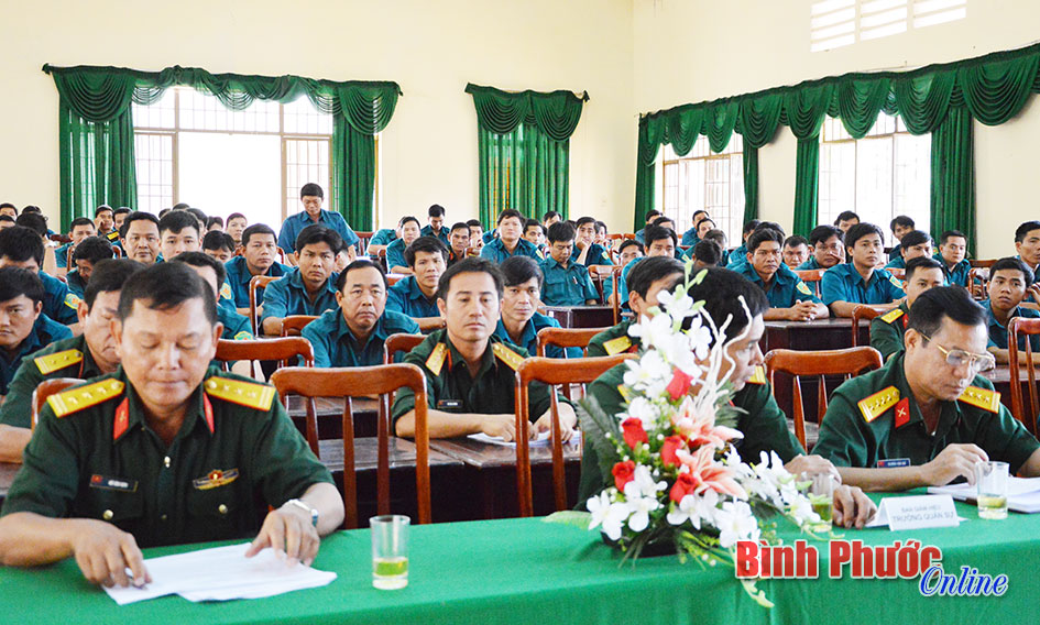 Khai giảng lớp tập huấn chỉ huy trưởng qu&acirc;n sự cấp x&atilde;