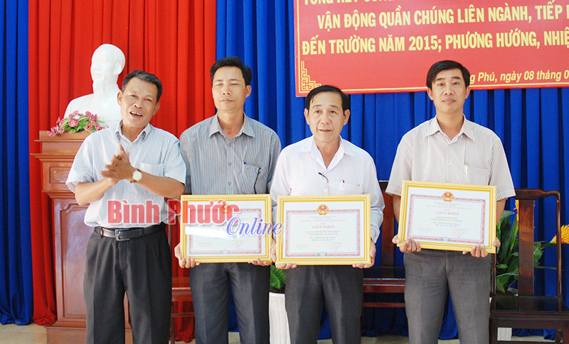 Đồng Ph&uacute; xếp thứ ba to&agrave;n tỉnh về c&ocirc;ng t&aacute;c d&acirc;n vận năm 2015