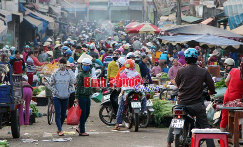 Thị xã Đồng Xoài: Nhiều hàng quán đã hoạt động trở lại