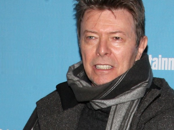 Huyền thoại nhạc rock David Bowie qua đời vì căn bệnh ung thư