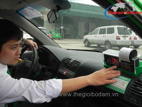 Từ 1-7-2016, xe taxi phải có thiết bị in hóa đơn