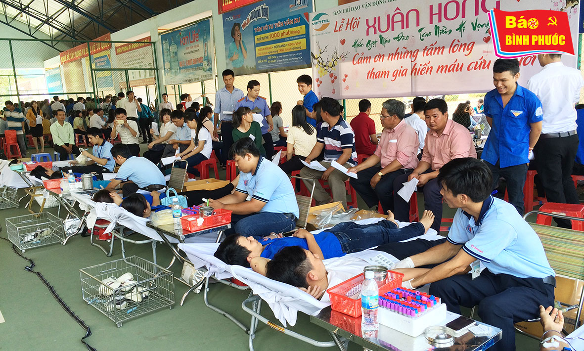 [Video] Lễ hội Xuân hồng: chia sẻ yêu thương bằng hành động