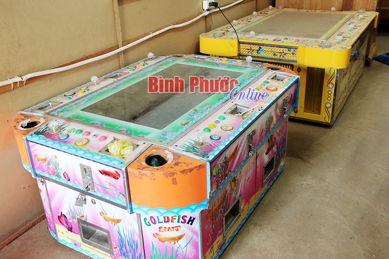 Bình Phước tạm giữ 35 máy trò chơi bắn cá