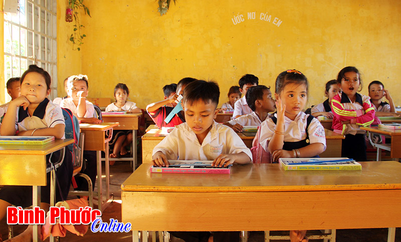 Gian nan dạy - học tiếng Việt, tiếng dân tộc thiểu số - Bài 2