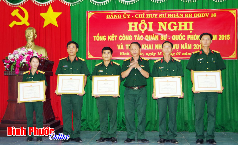 Sư đo&agrave;n 16 tổng kết c&ocirc;ng t&aacute;c qu&acirc;n sự quốc ph&ograve;ng năm 2016