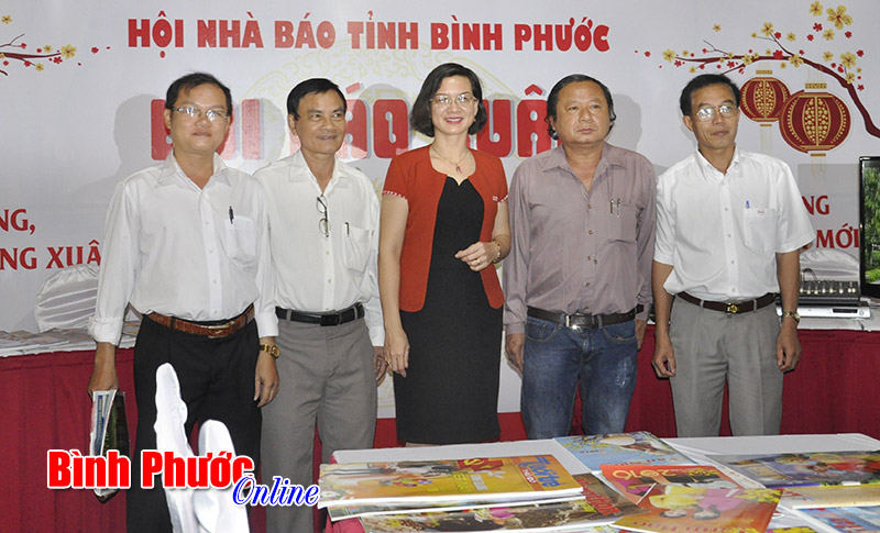 Khai mạc Hội b&aacute;o xu&acirc;n B&iacute;nh Th&acirc;n 2016