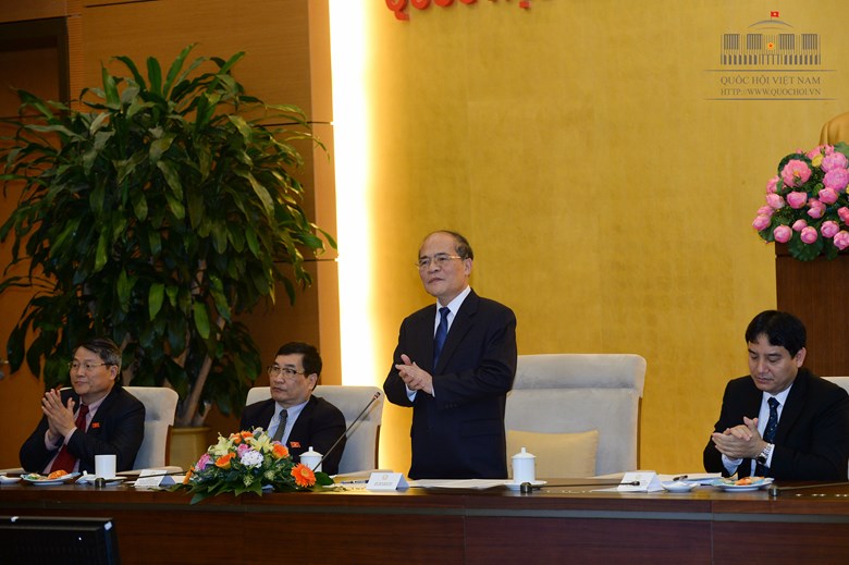 X&acirc;y dựng cho được một nền y tế khoa học, d&acirc;n tộc, đại ch&uacute;ng