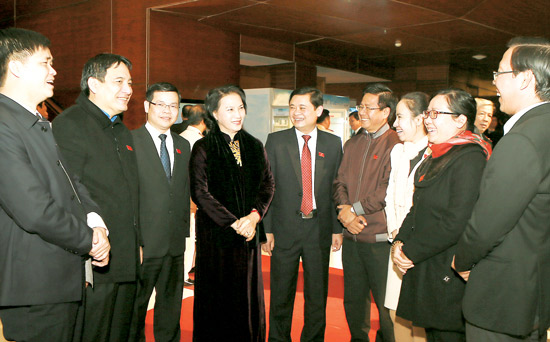 Th&ocirc;ng qua danh s&aacute;ch bầu cử Ban Chấp h&agrave;nh Trung ương kh&oacute;a XII