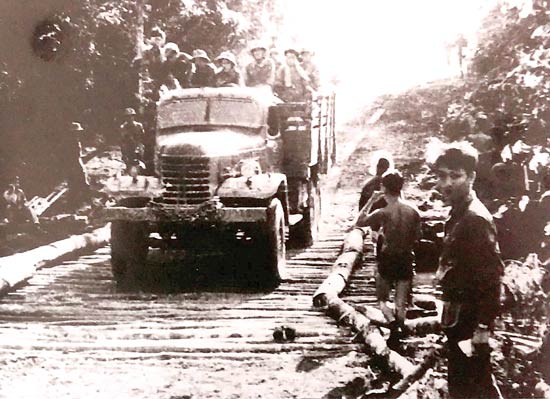 Bài 1: Từ nông trường ra biên giới